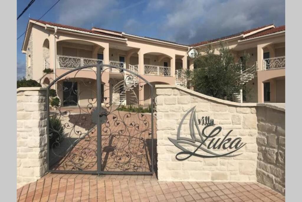 Villa Luka לופאר מראה חיצוני תמונה