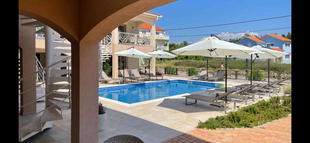 Villa Luka לופאר מראה חיצוני תמונה