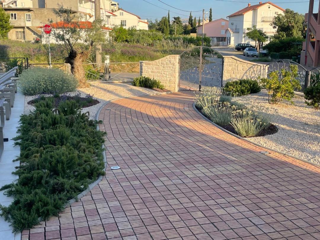 Villa Luka לופאר מראה חיצוני תמונה