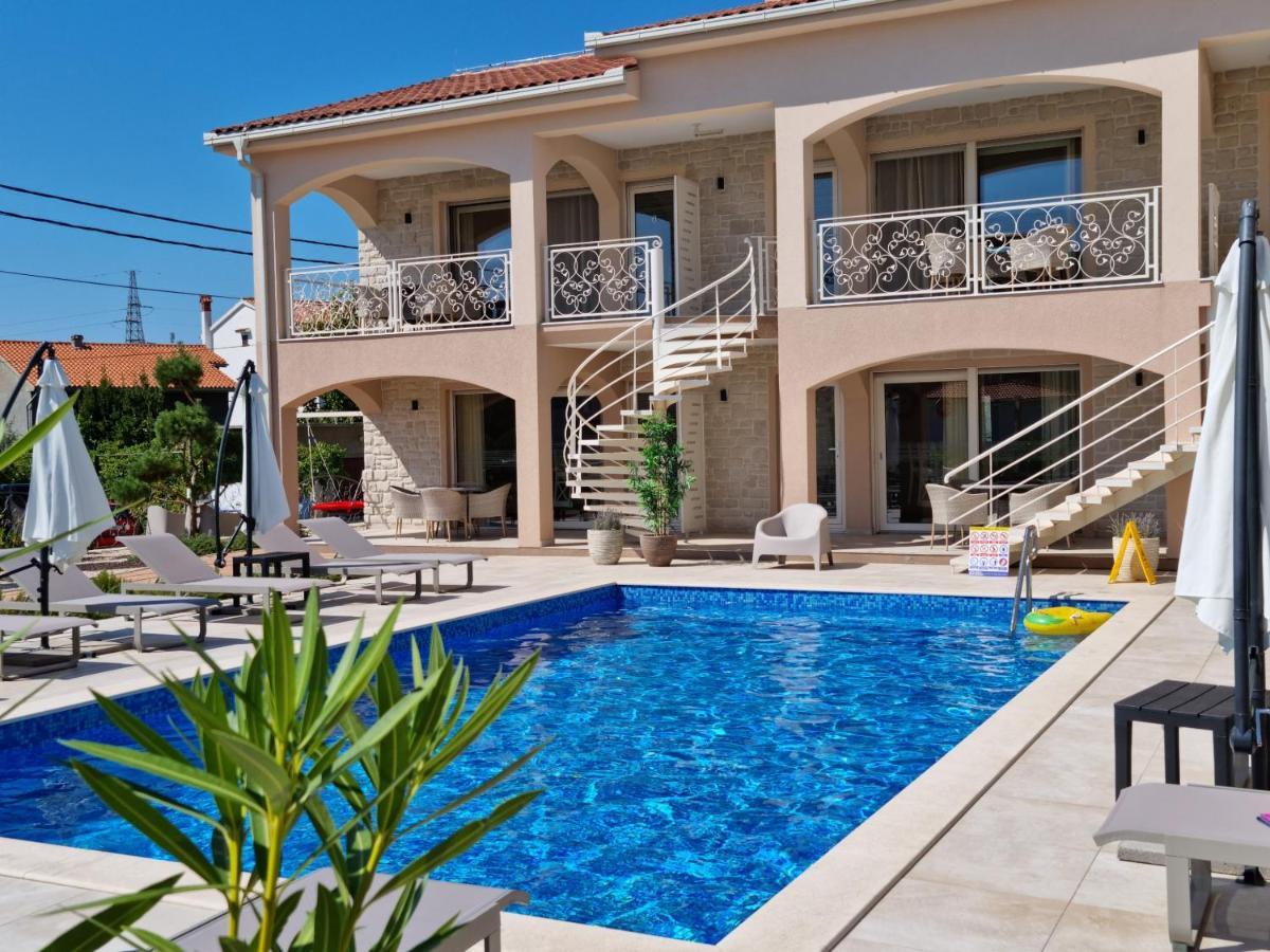 Villa Luka לופאר מראה חיצוני תמונה