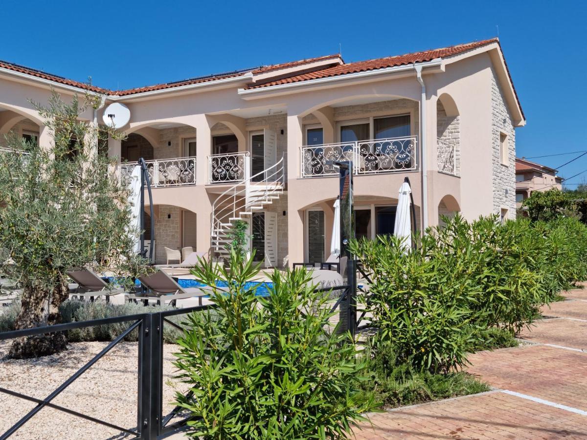 Villa Luka לופאר מראה חיצוני תמונה