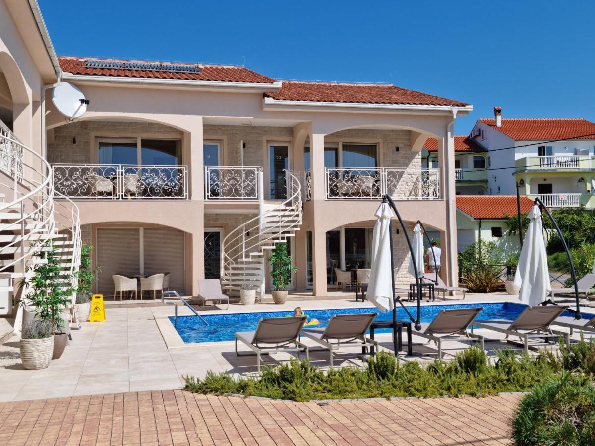 Villa Luka לופאר מראה חיצוני תמונה