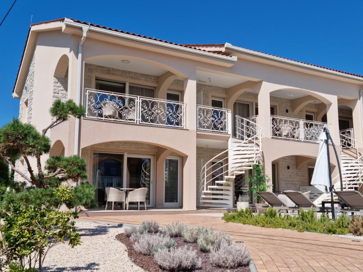 Villa Luka לופאר מראה חיצוני תמונה