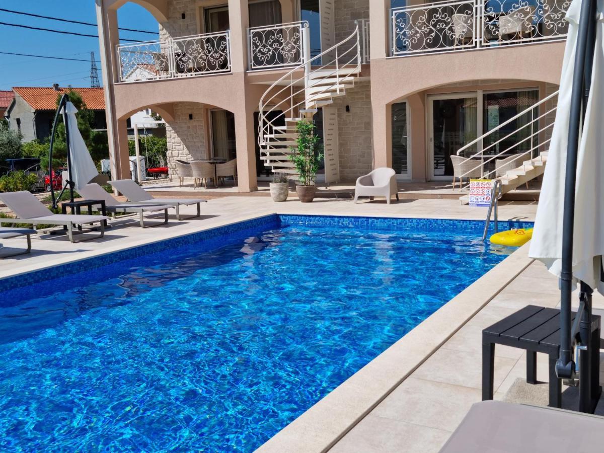 Villa Luka לופאר מראה חיצוני תמונה